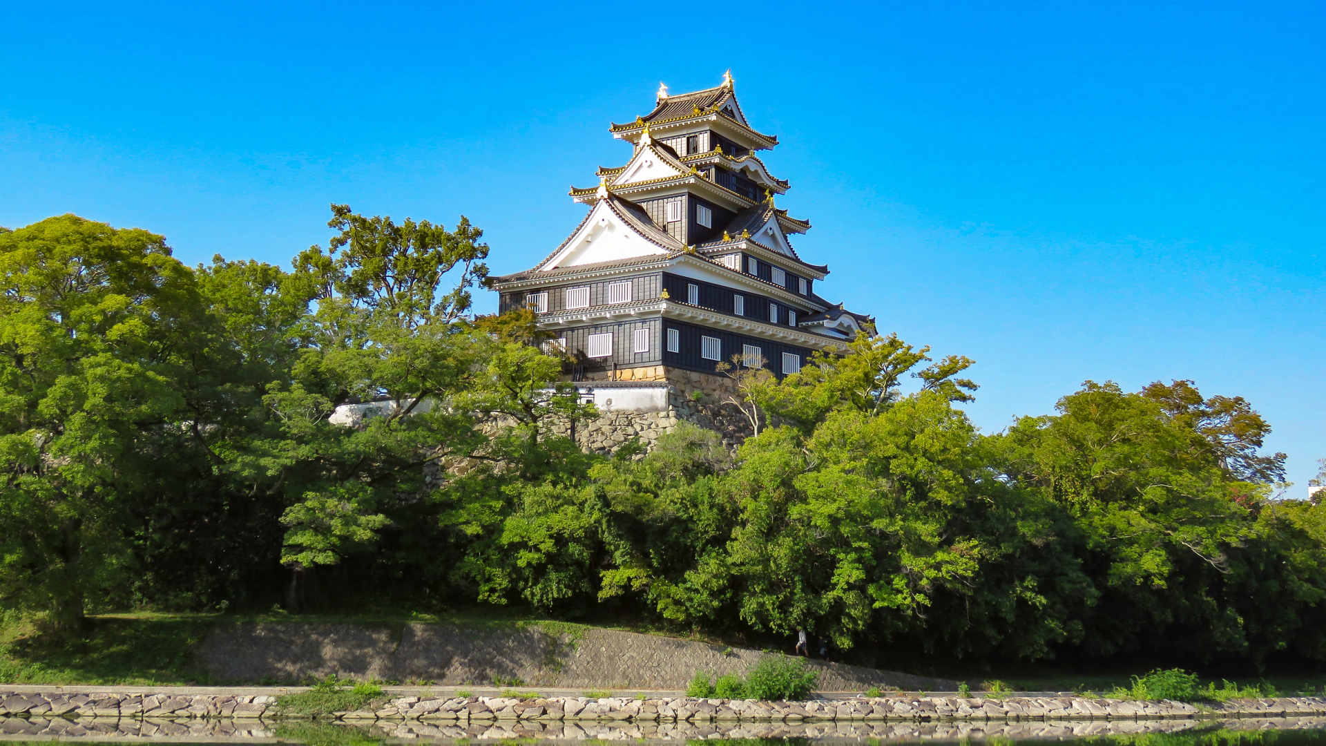 岡山城＆後楽園：岡山観光1日モデルコース｜岡山城・後楽園・吉備津神社と温泉を楽しむ旅