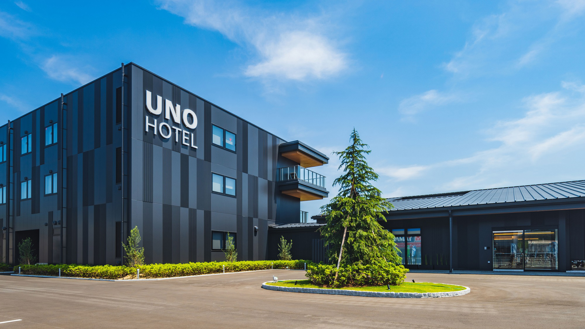 遠方からの親族の宿泊に利用できるUNO HOTEL