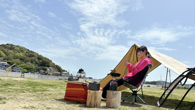 車横付け可能なオートサイトで楽しむ温泉付きソロキャンプ